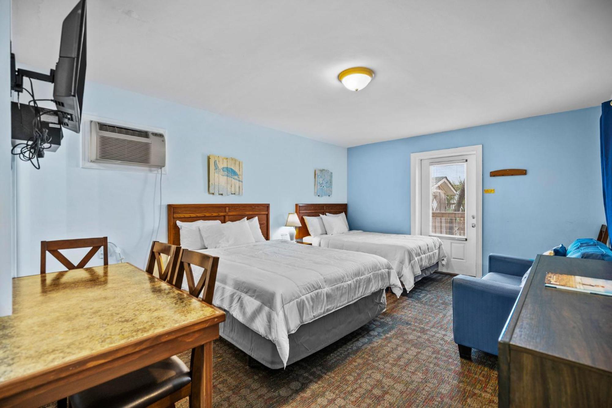 The Dunes Inn *