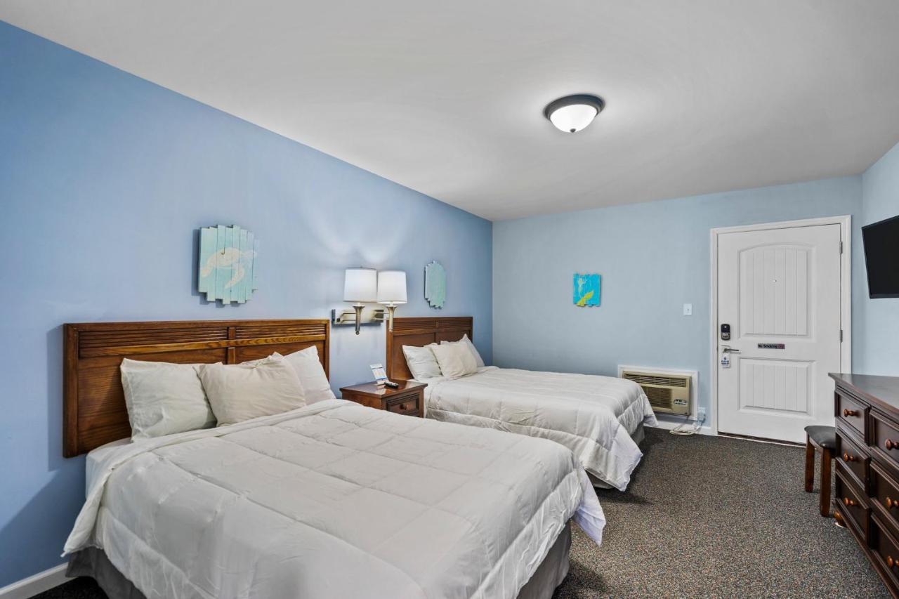 The Dunes Inn *